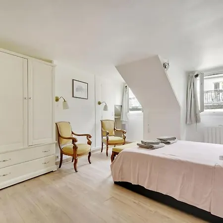 Cosy 2 Pieces Invalides Bon Marche アパート パリ